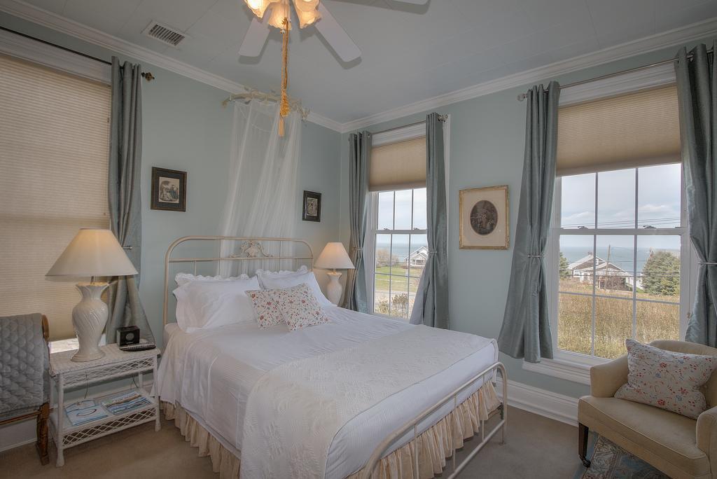 Shorecrest Bed And Breakfast Southold Exteriör bild